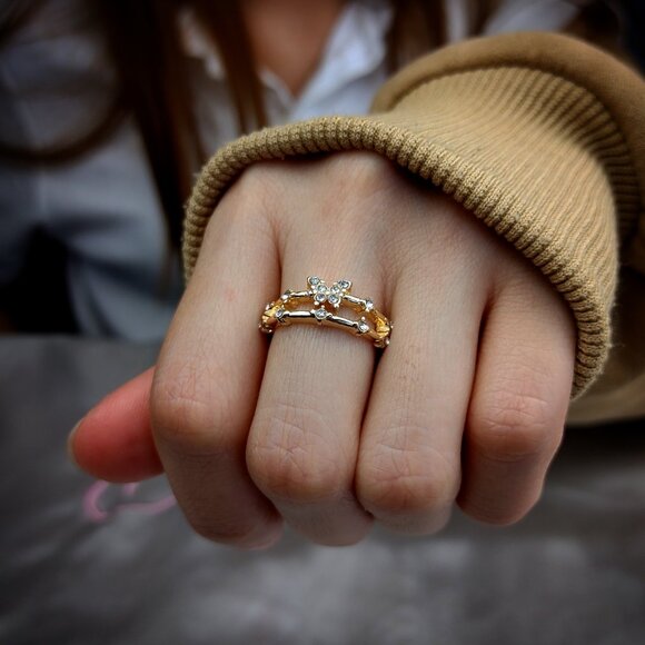 Crystal Butterfly Ring - Picture 2 of 5